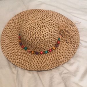 Wide brim sun hat